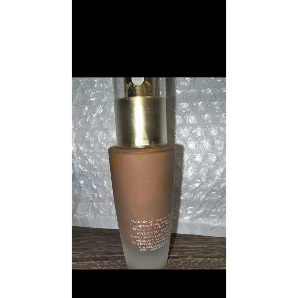 Estee Lauder Resilience Lift Extreme Makeup 5W1 Cognac Radiant SPF 15 Foundation